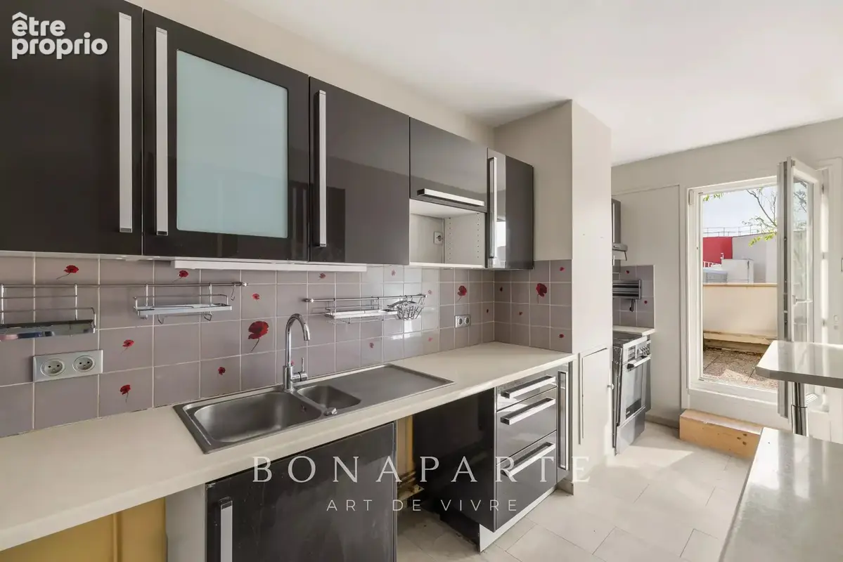 Paris xixe – belleville – dernier étage - rooftop de 92 m² avec terrasse de 68 m² - photo 8