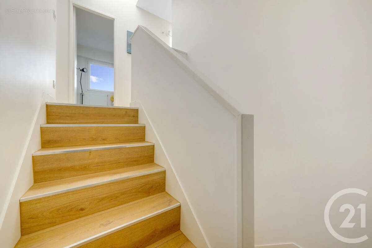 Appartement à VERRIERES-LE-BUISSON