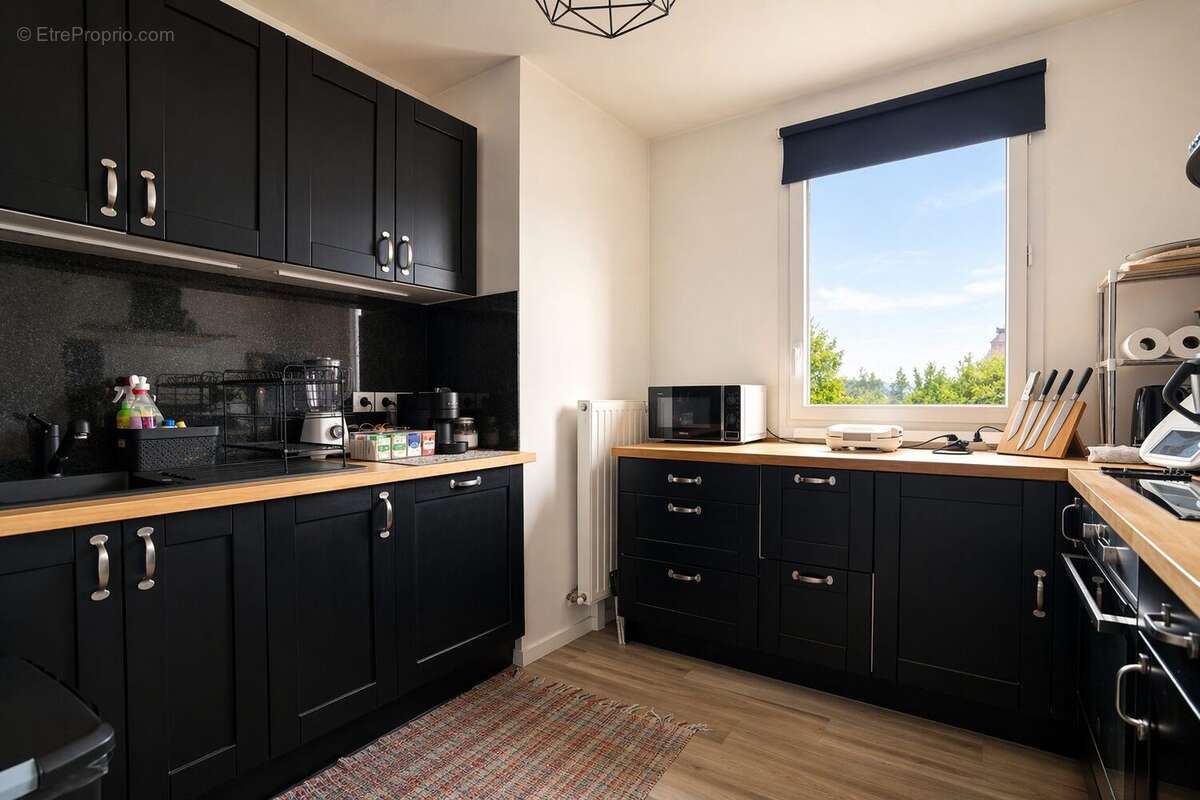 Appartement à CLICHY-SOUS-BOIS