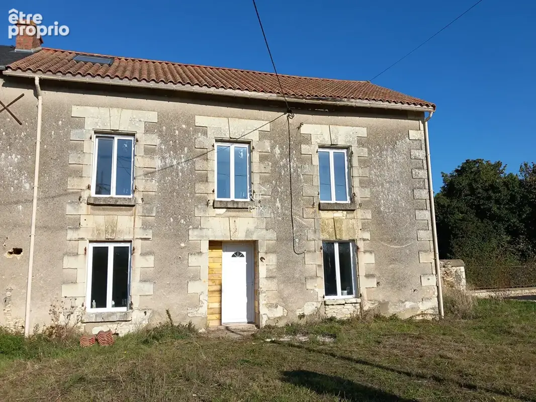 Maison à SAINT-JEAN-DE-SAUVES