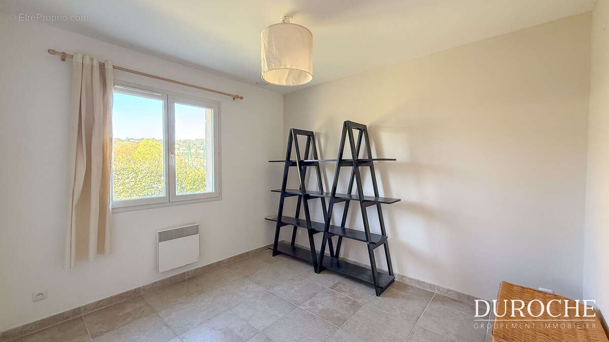 Maison à SAUVETERRE