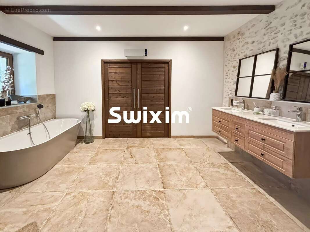 Maison à SAUZET