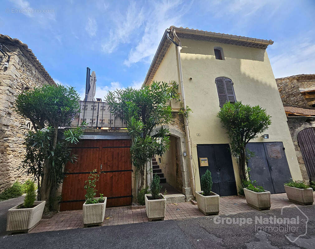 Maison à GOUDARGUES