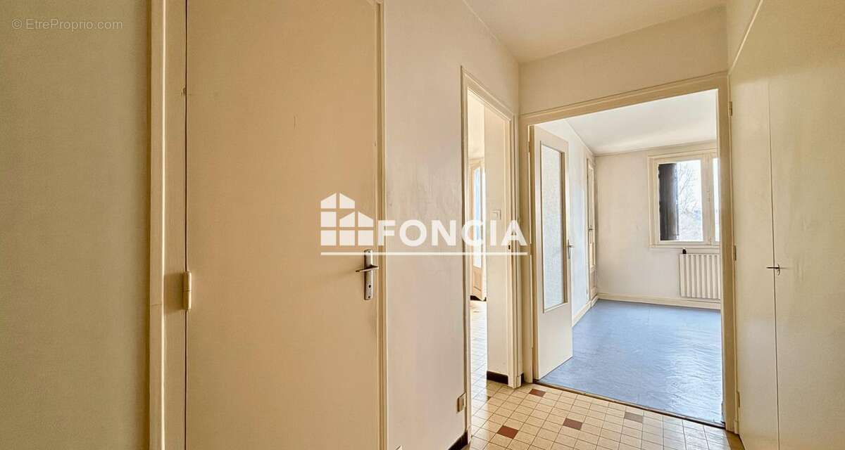 Appartement à BOURGOIN-JALLIEU