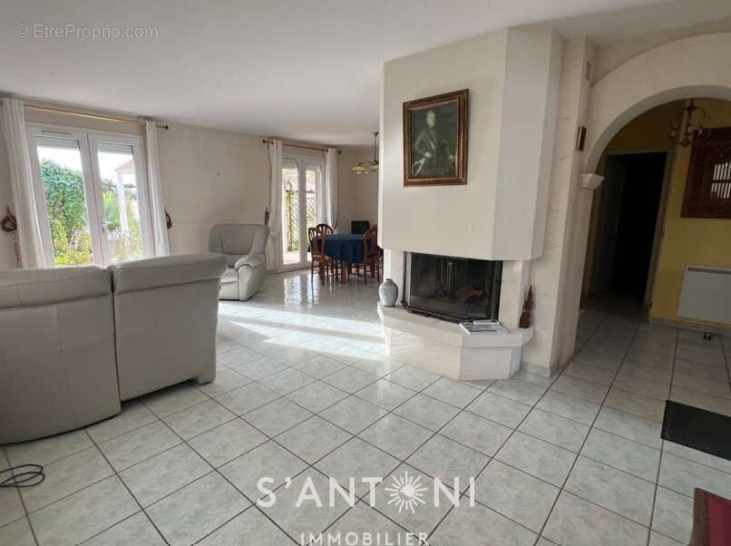 Thezan les beziers -quartier residentiel villa 5 chambres et jardin - photo 4