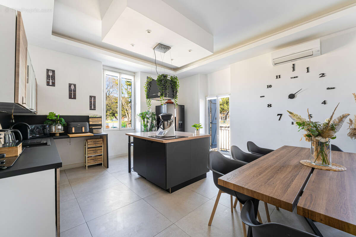 Appartement à MARSEILLE-11E