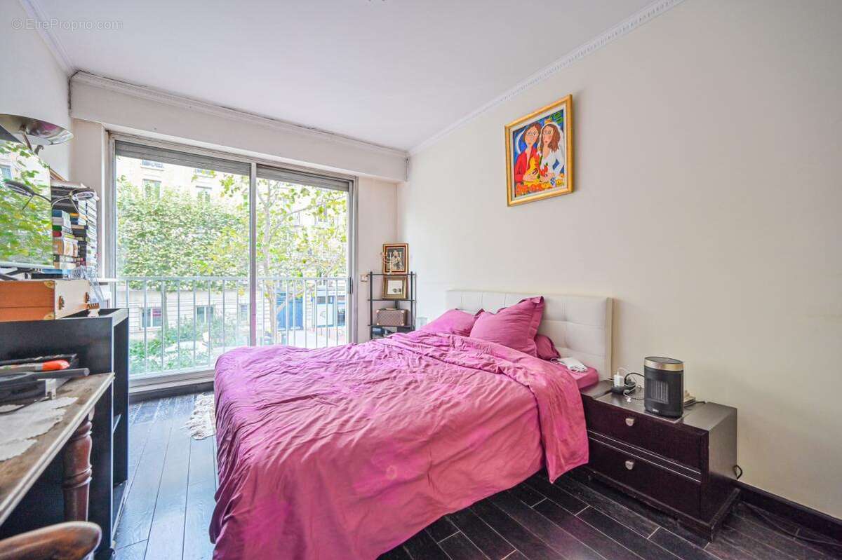 Appartement à CHARENTON-LE-PONT