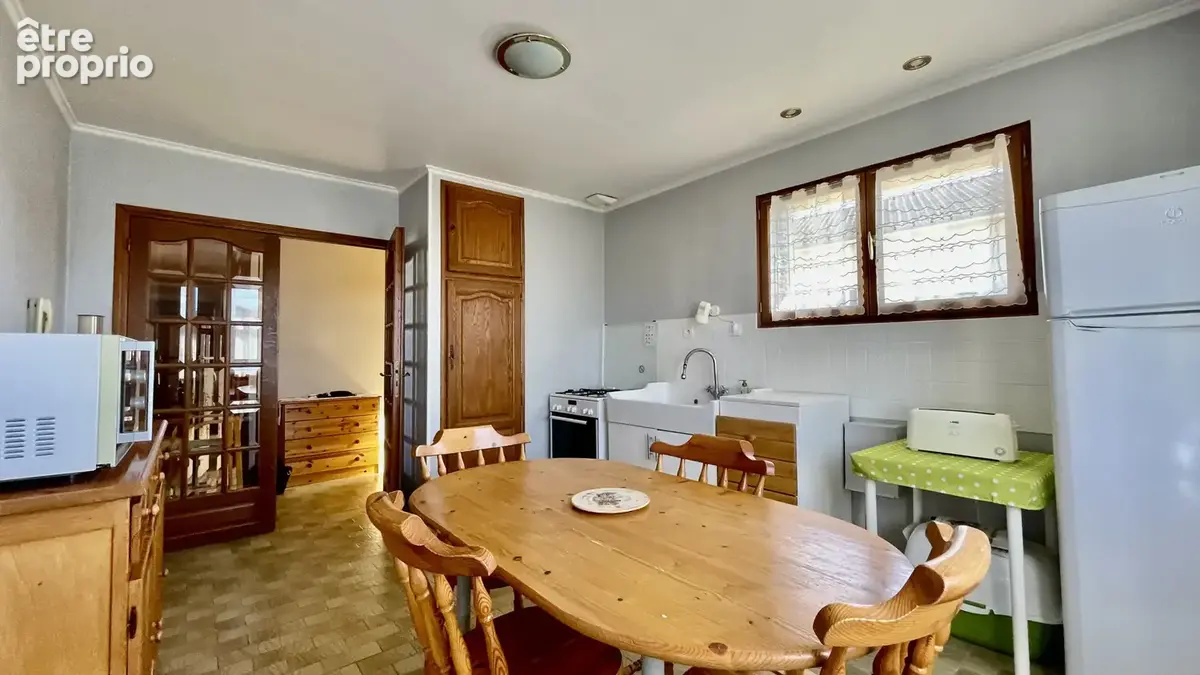 Grande maison familiale de 220 m2 / 5 chambres / Terrain de 673 m2 - photo 6