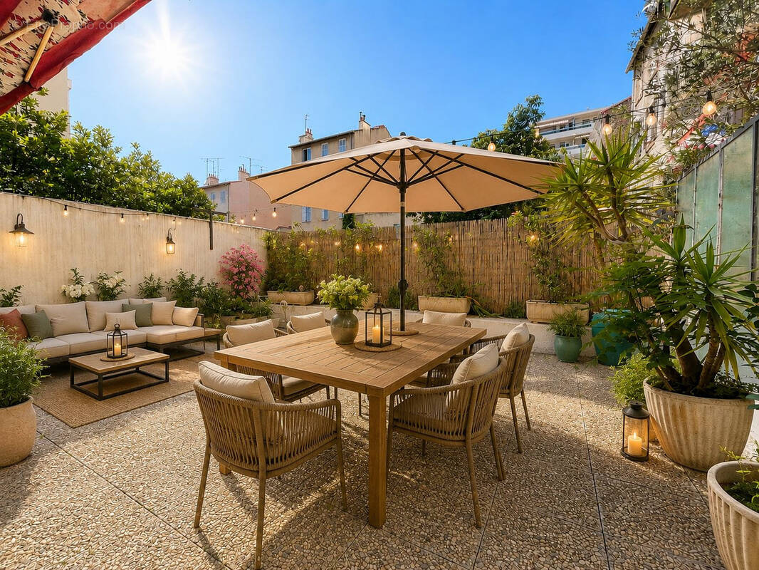 Appartement à MARSEILLE-5E