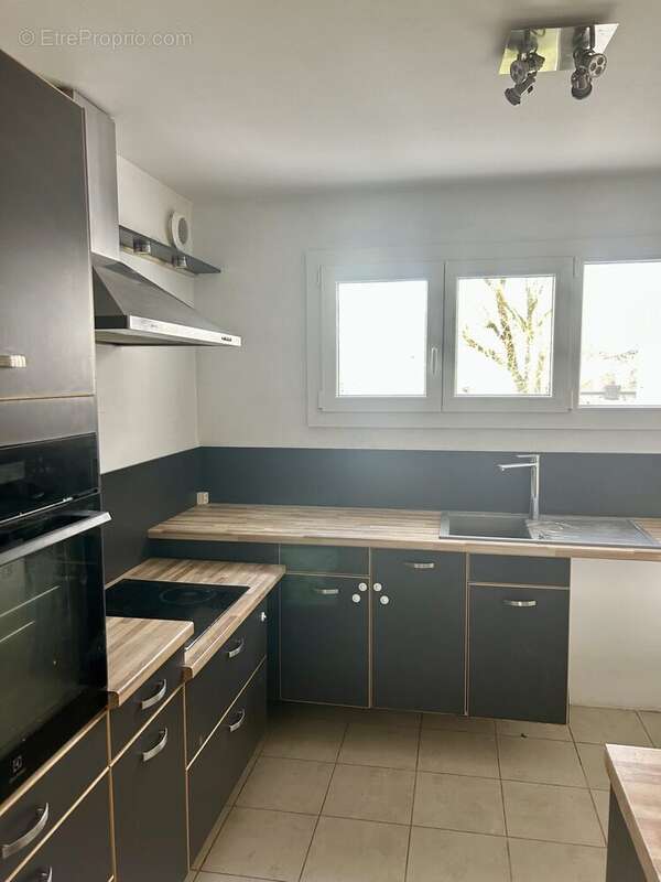 Appartement à MONTIGNY-LE-BRETONNEUX