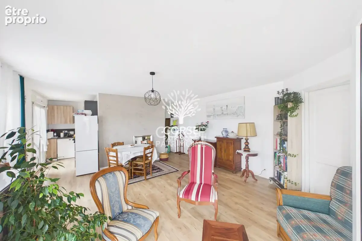 Appartement avec grande terrasse sur Porto-Vecchio - photo 3