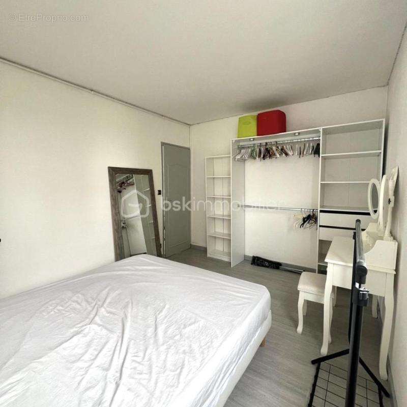 Appartement à SAINT-JEAN-DE-LA-RUELLE
