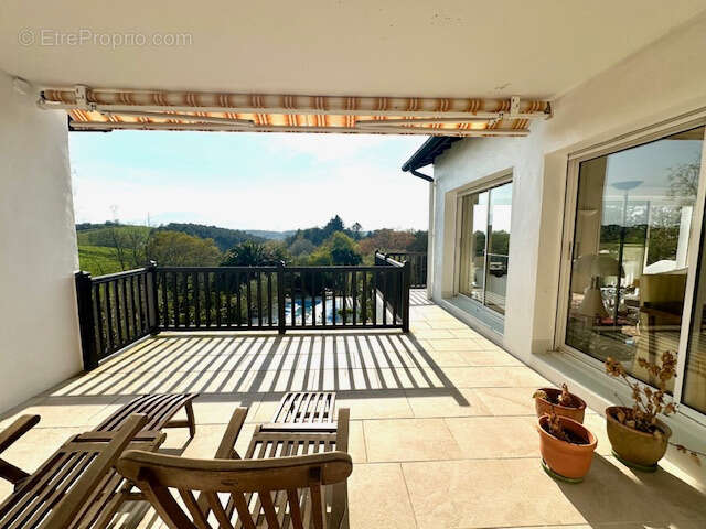 Appartement à ARBONNE