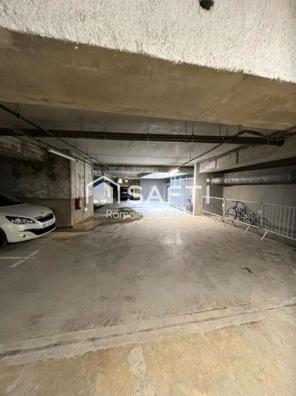 Photo 3 - Parking à BORDEAUX
