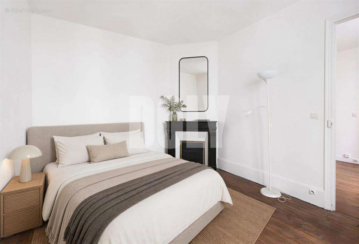 Appartement à PARIS-17E