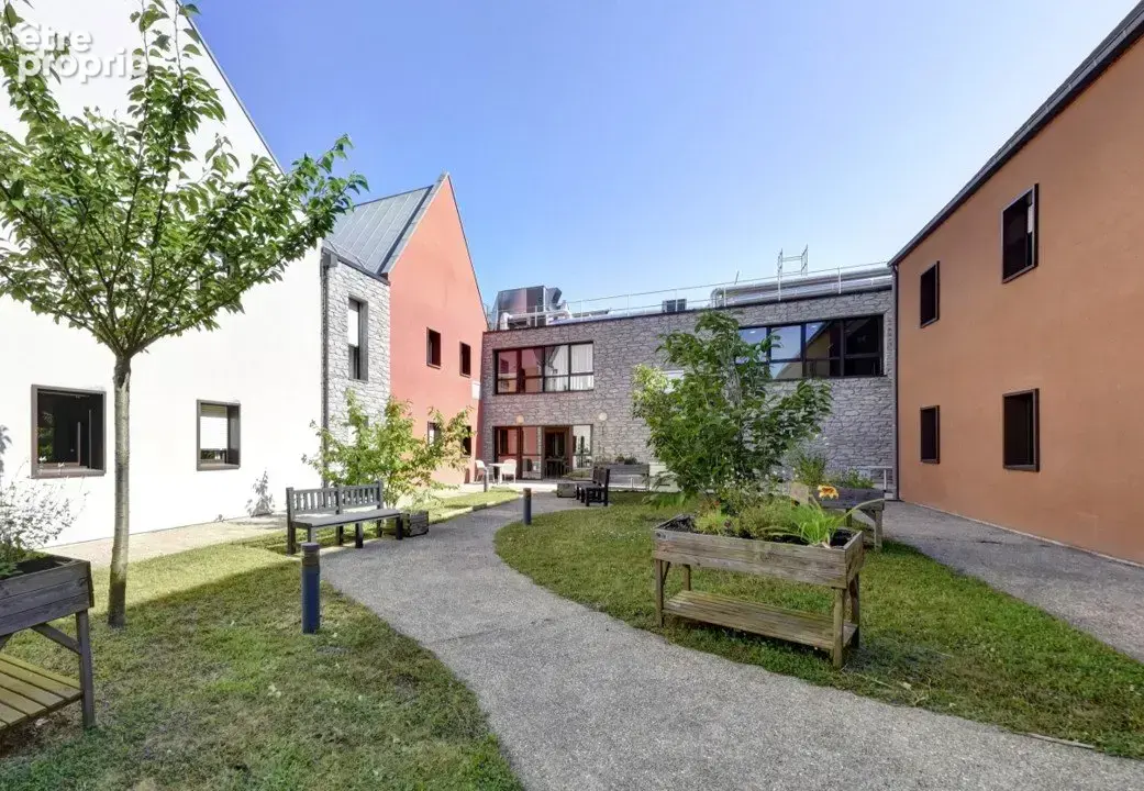 Appartement à SAINT-DENIS-DE-L'HOTEL