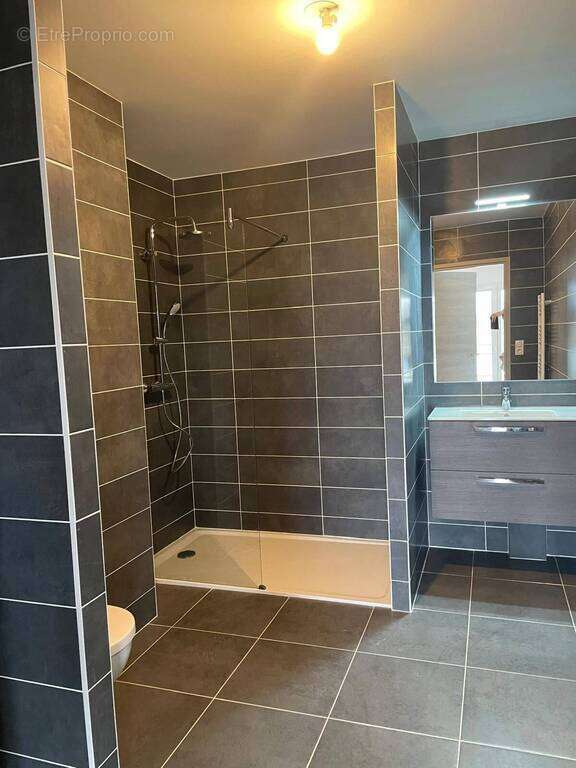 Appartement à VERSONNEX