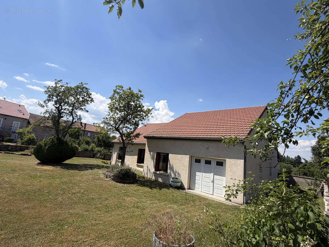 Exclusivité 152 : Maison T5, Chambon-le-Château. - photo 2