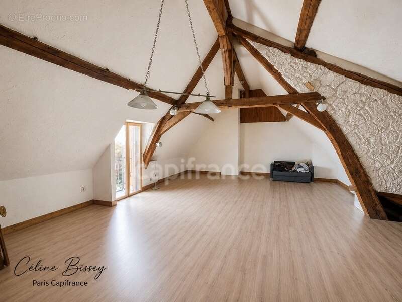 Maison de ville 228M2, 4 chambres, cour et terrasse - photo 14