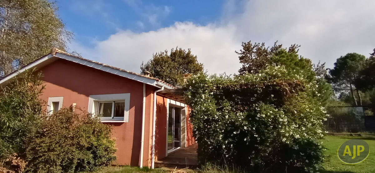 Maison à LE PORGE