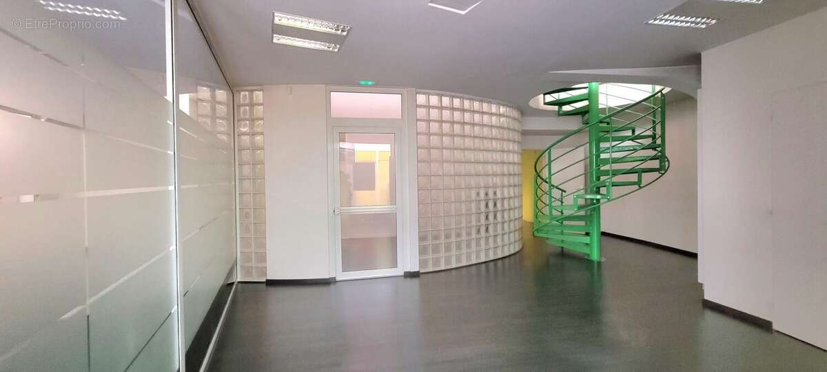 Commerce à RAON-L'ETAPE