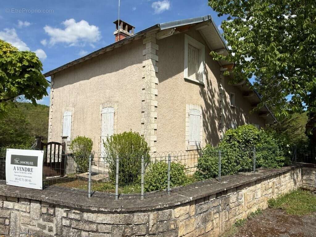 Maison à NANTEUIL-EN-VALLEE