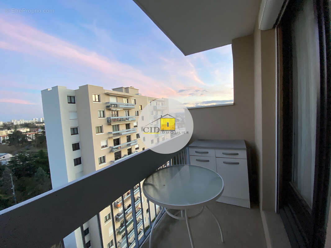 Appartement à SAINT-PRIEST
