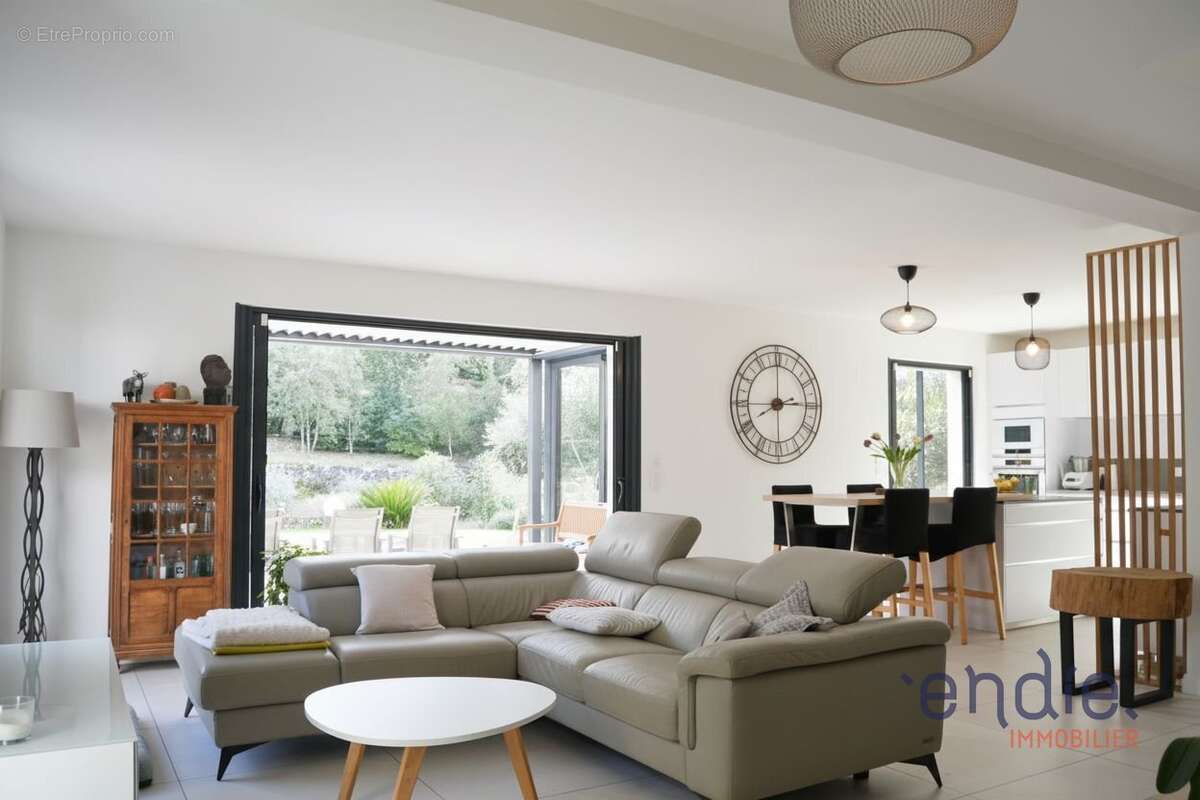 Maison à LORGUES