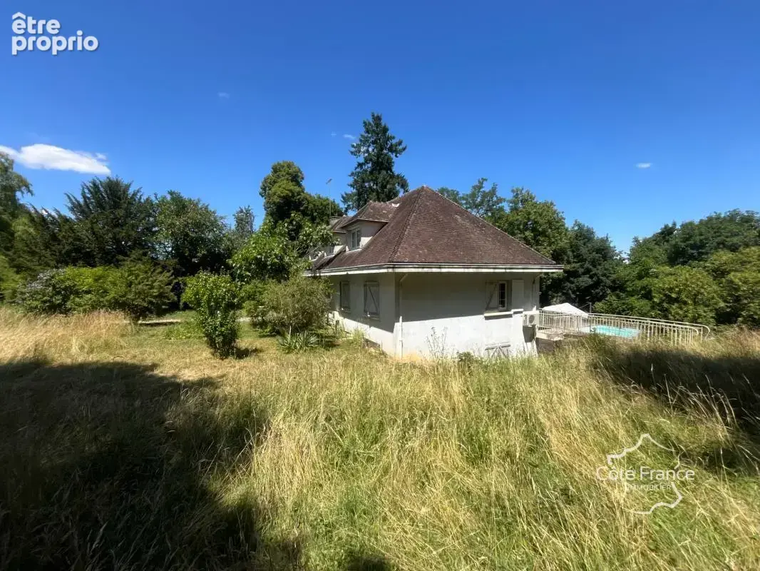 Élégante propriété familiale avec dépendance, terrain, pisci - photo 22