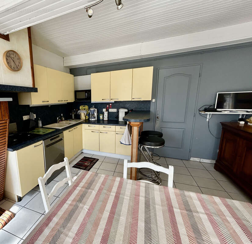 Maison à SAINT-DENIS-DE-PILE