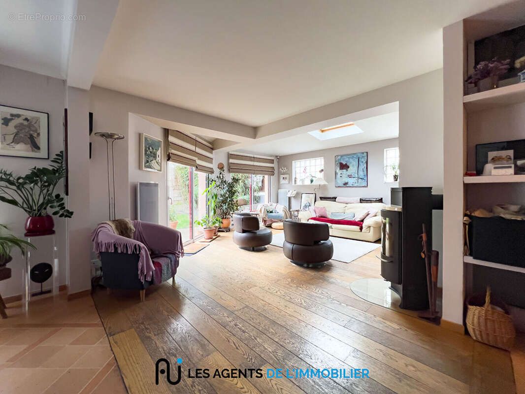 Maison à NANTERRE
