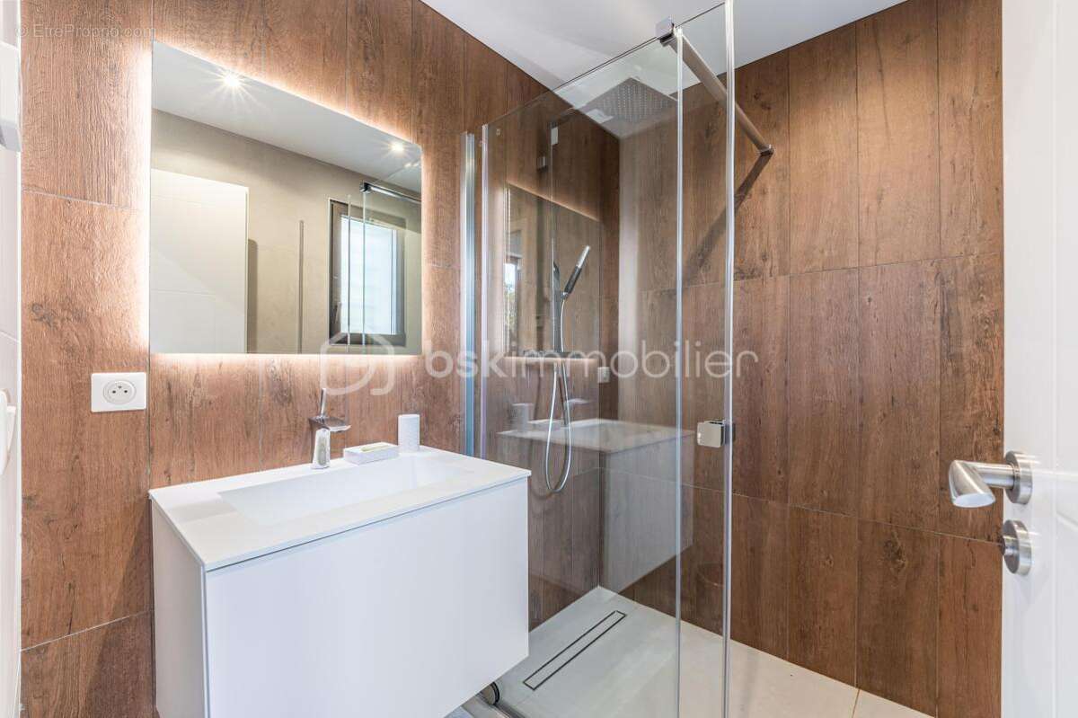 Magnifique T4 type Villa sur le toit / Vue mer / Terrasse + solarium 150 m² - photo 13