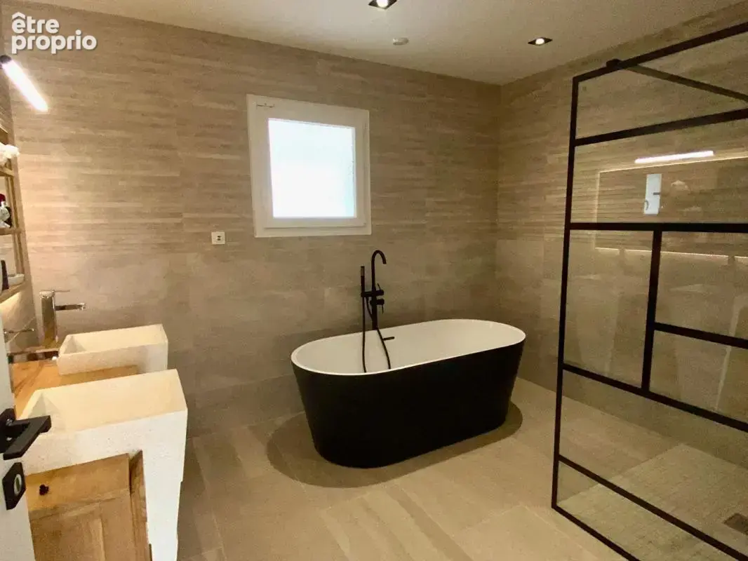 12 mn gare de montargis - a vendre maison contemporaine recente 5 pieces, 4 chambres + studio independant, terrain clos 3476 m2 - photo 13