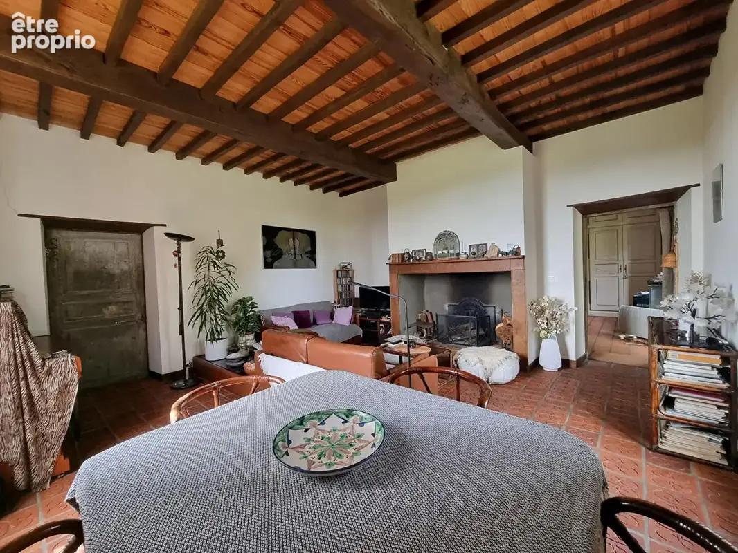 Maison de campagne sur terrain de 9738m² - photo 4