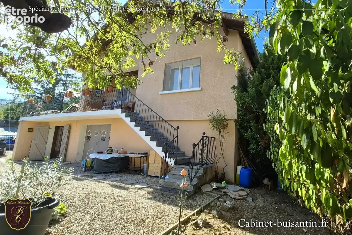 Maison avec terrasse et jardin arboré - photo 25