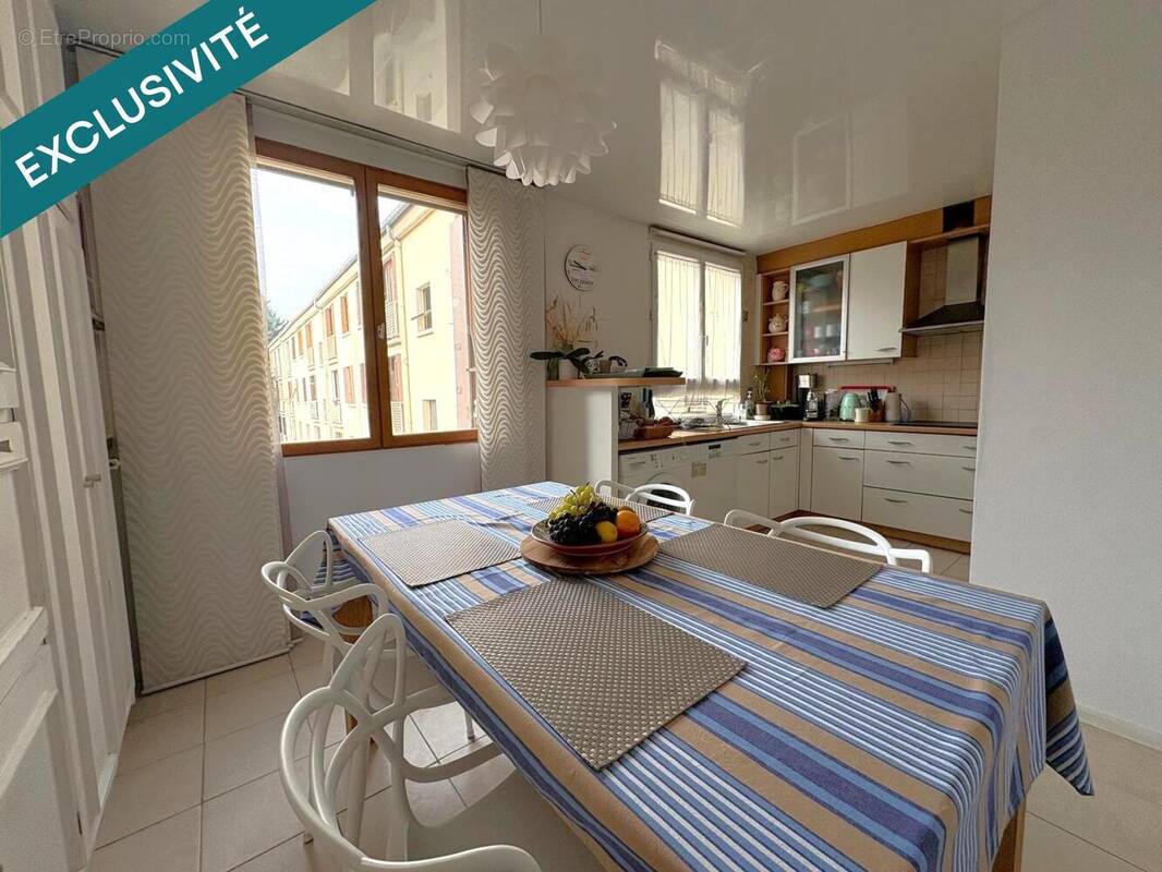 Photo 1 - Appartement à CLAMART