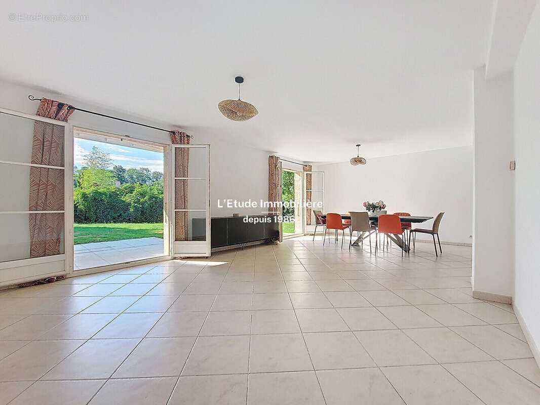 Maison à ROCHETAILLEE-SUR-SAONE