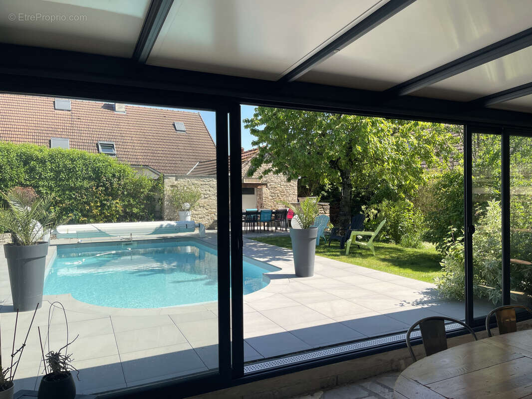 Maison à SAVIGNY-LE-SEC