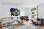 Appartement à PARIS-7E