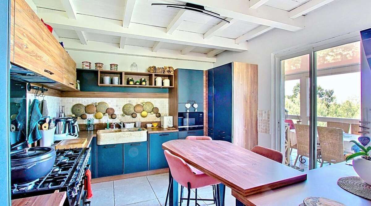 En EXCLUSIVITE Villa de 185m² avec panorama exceptionnel et un calme absolu sur la plaine des Maures - photo 4