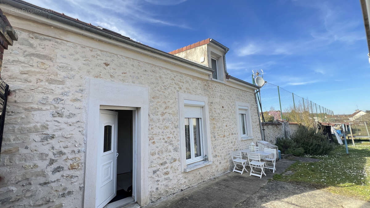 Maison à LA FERTE-ALAIS