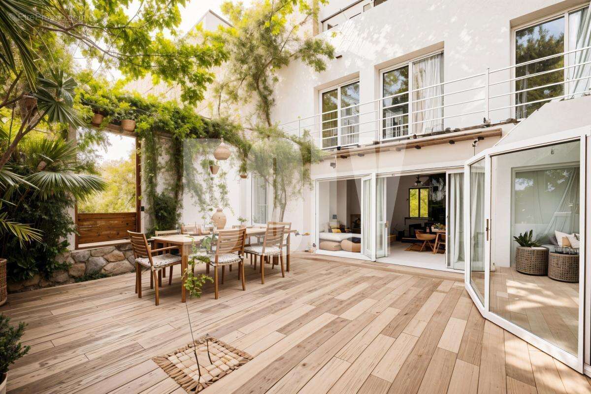 Appartement à PARIS-20E