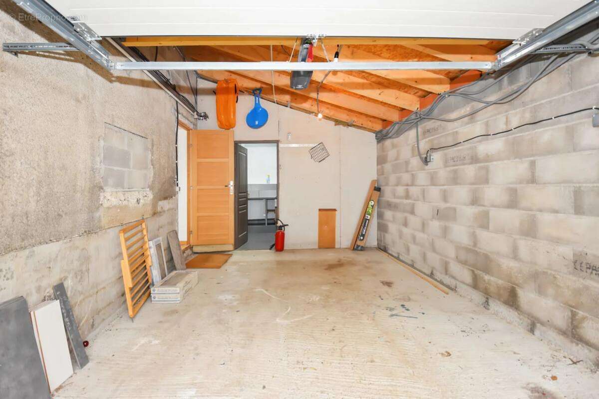 Maison à CUXAC-CABARDES