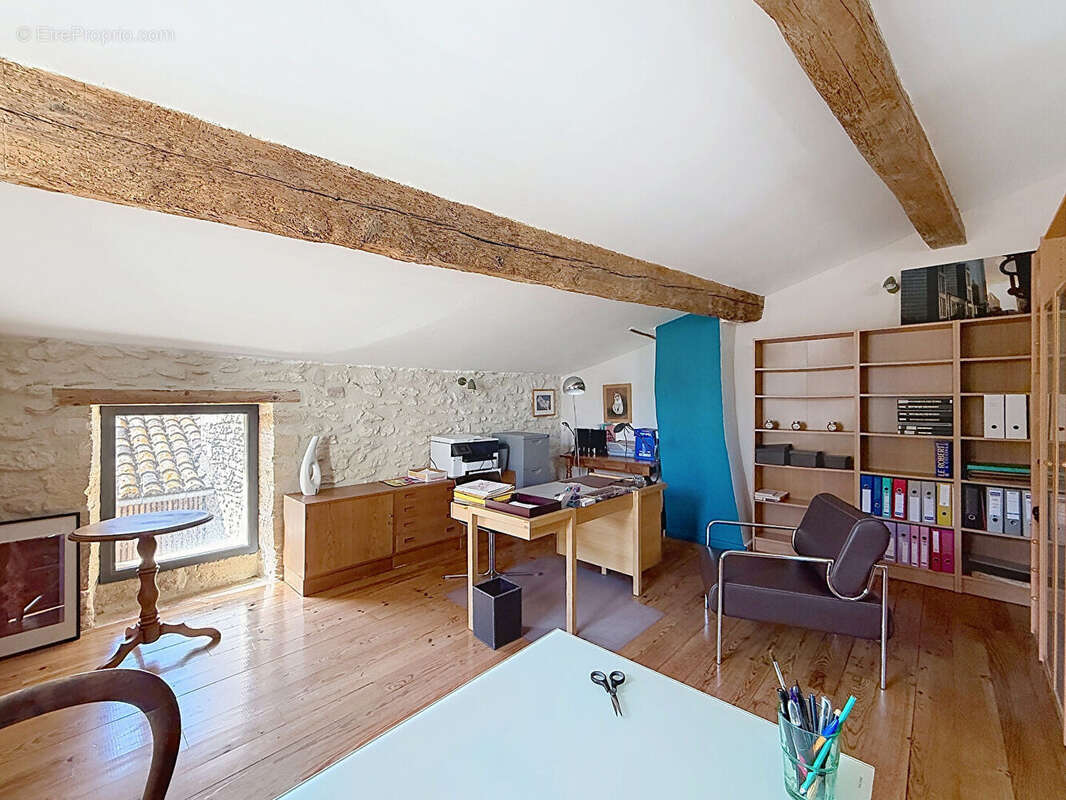 Maison à ARAMON