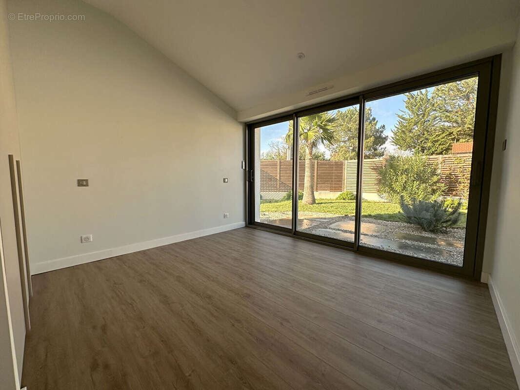 Maison à GUJAN-MESTRAS