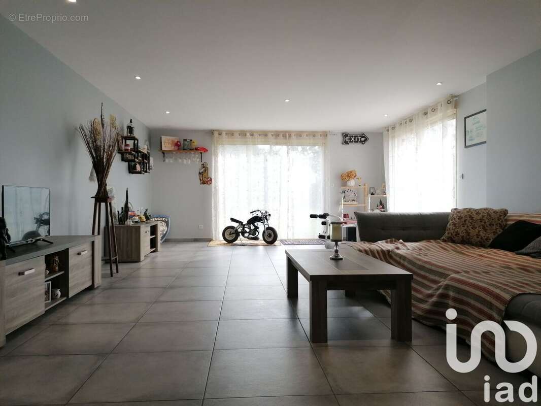 Photo 2 - Maison à CHINON