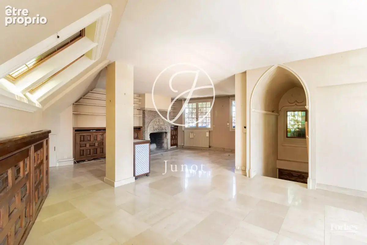 Paris 18e - JULES JOFFRIN - Duplex à vendre - 5 pièces - 114,51m² Carrez - 2 chambres - 1 terrasses 20,12m²- 1 véranda 6,31m² - photo 3