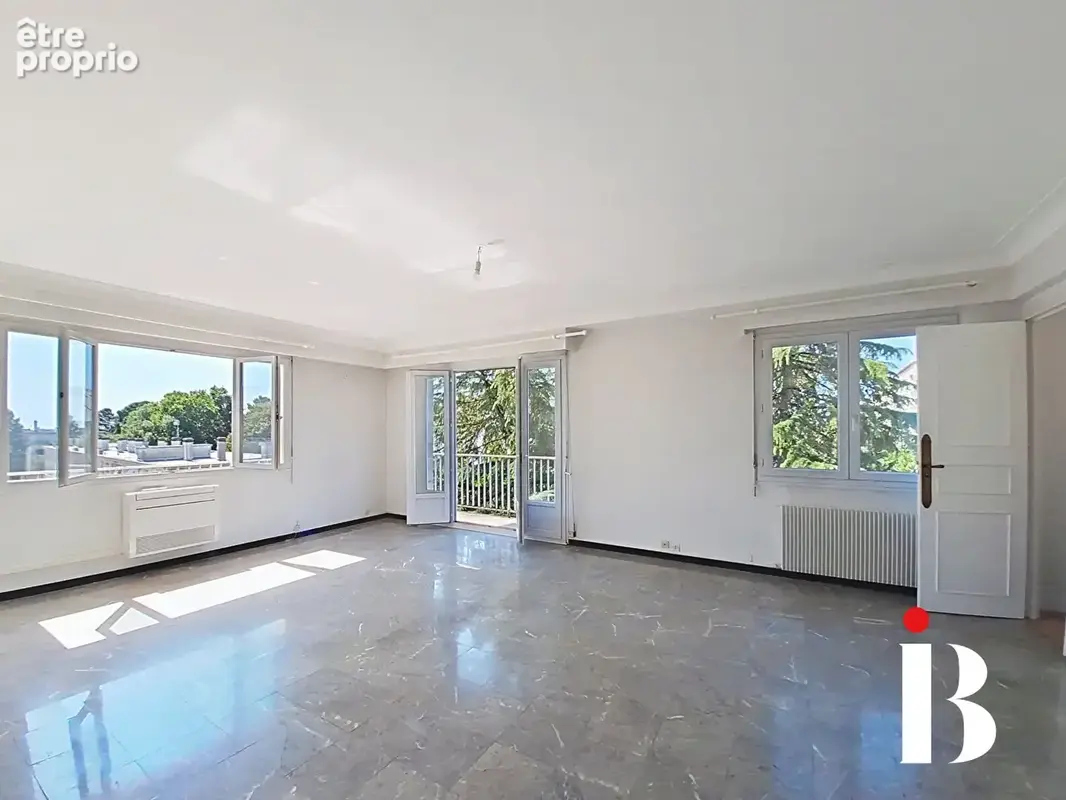Appartement T4 de 102 m² Dernier étage Quartier Beauséjour - photo 2