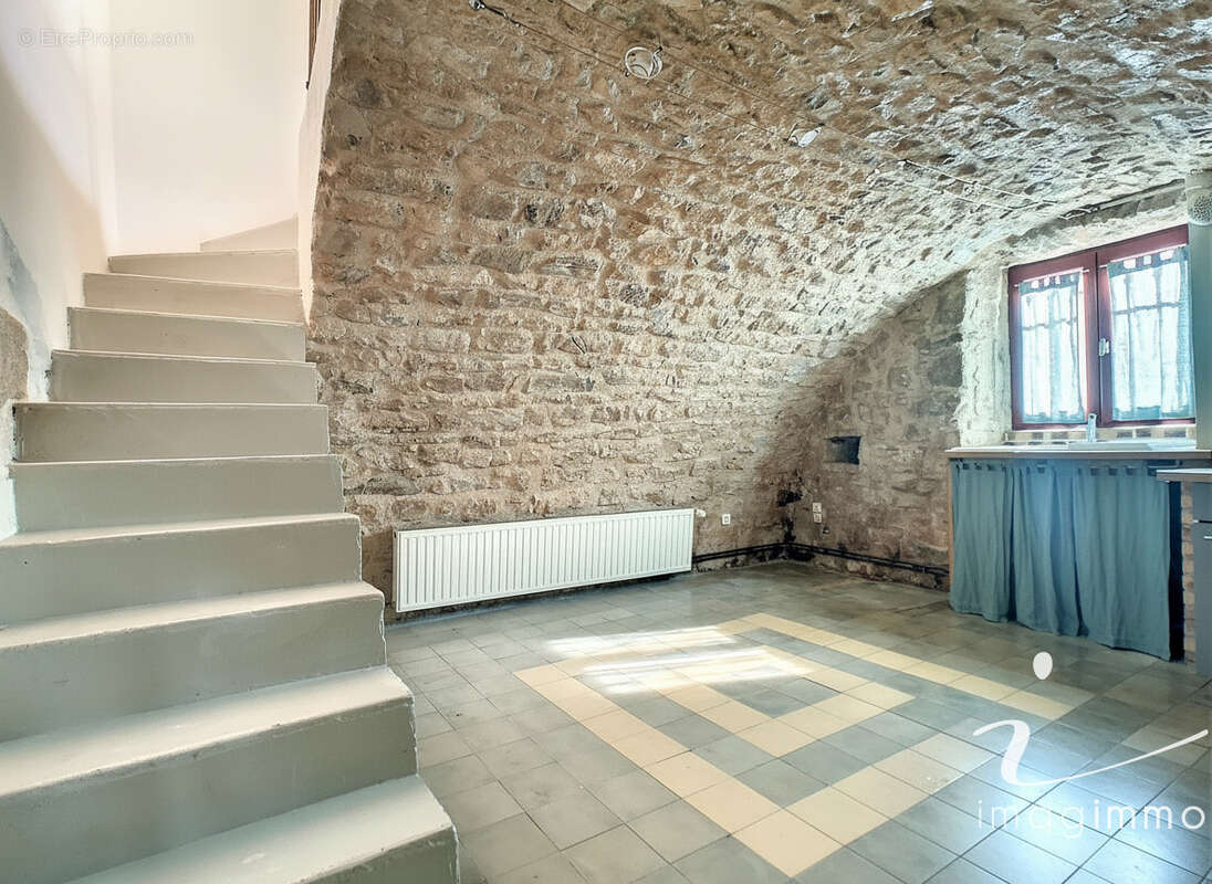 Maison de village avec extèrieur - photo 3