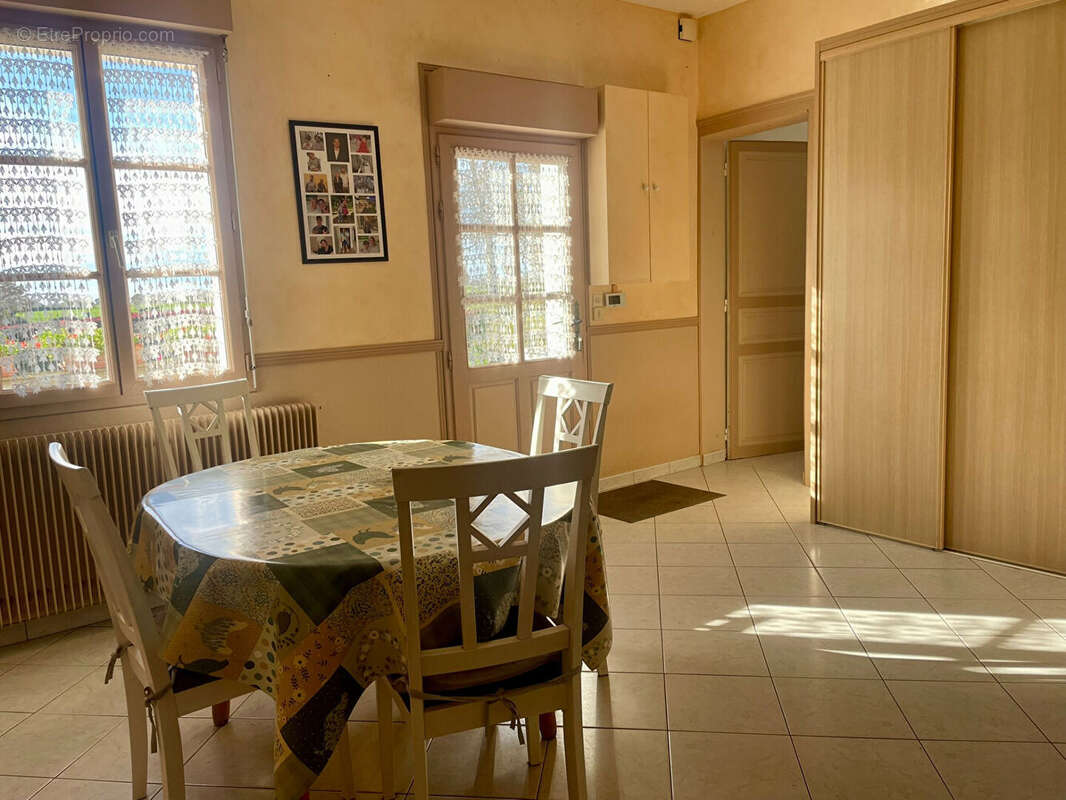 Maison à CHATEAU-GONTIER